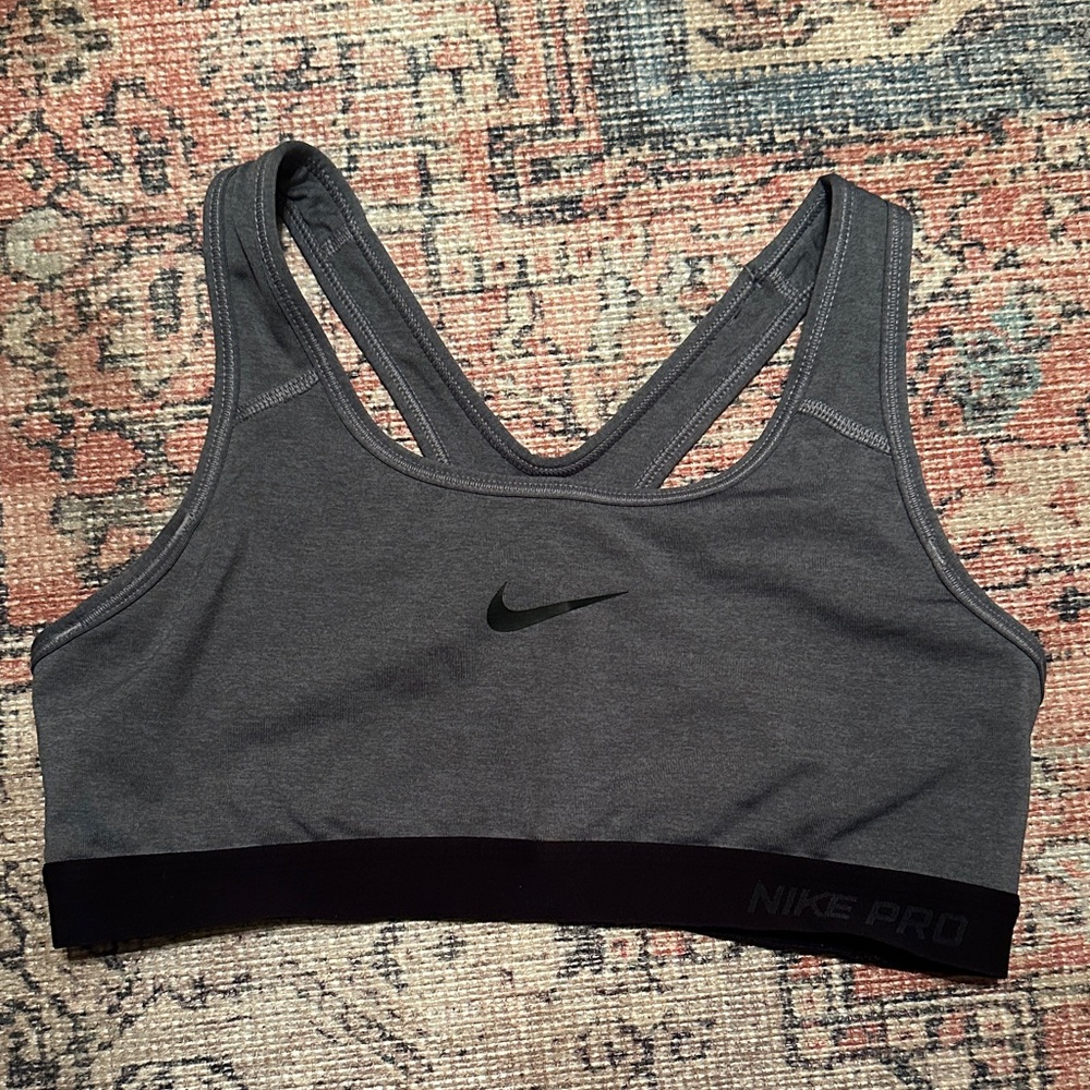Nike Pro Women's Charcoal Sports Bra medium